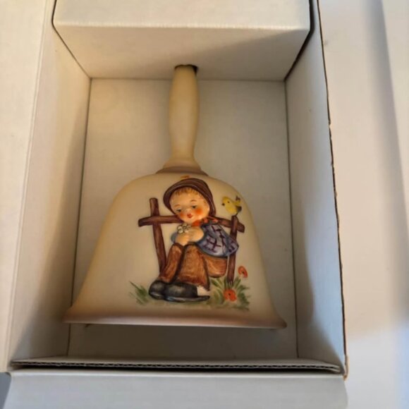 Goebel 1982 Annual Bell Fifth Edition - Picture 4 of 10